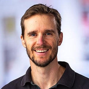 Portrait of Dr. Phil Bradley.