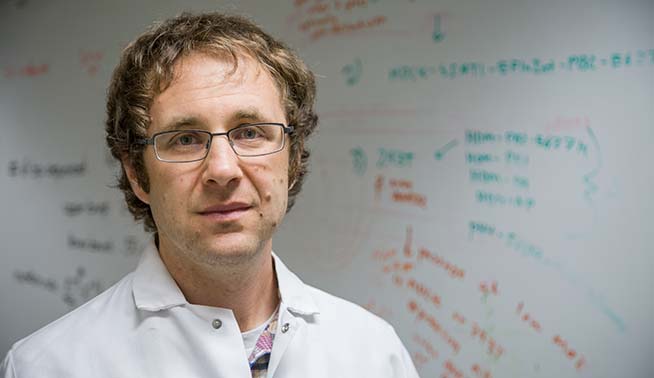 Prof Bloom What happens if the coronavirus’s spikes mutate? - Fred Hutch